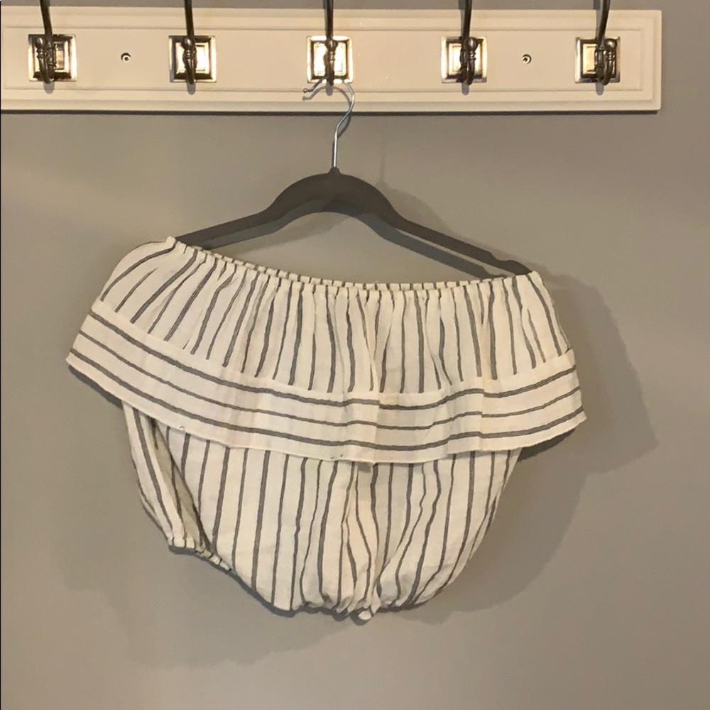 Striped strapless crop top